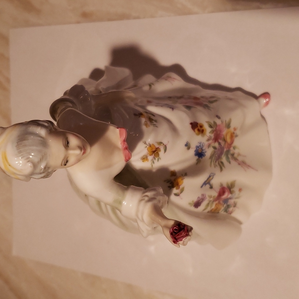 Royal Dolton figurine